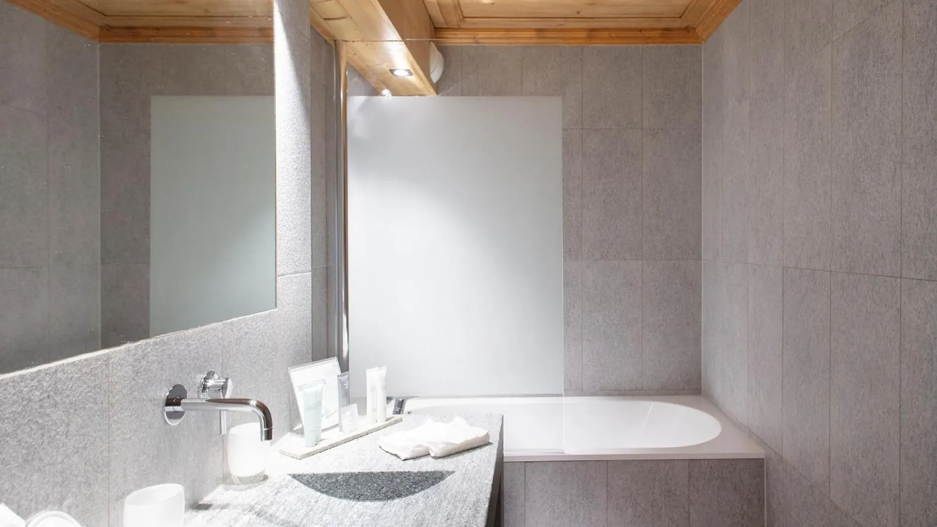 Chalet Chatel, Avec Services, Collection Chalets Des Fermes - Megeve